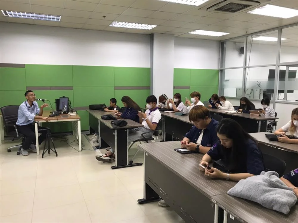 LINE_ALBUM_ตัดต่อVDOนิสิต_2304256.jpg