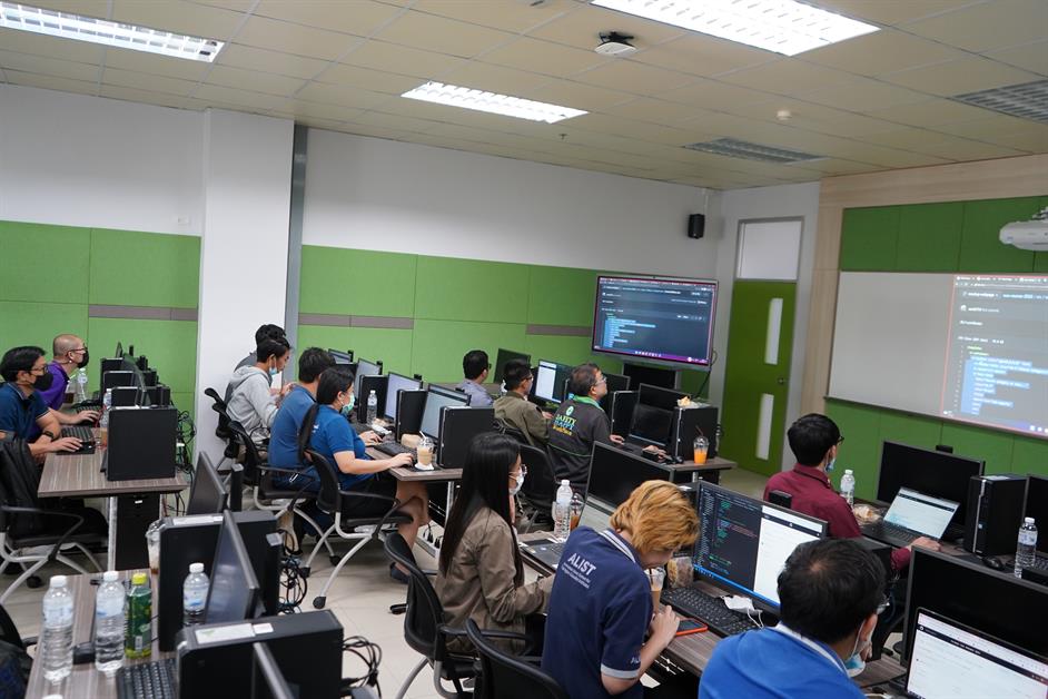 งานฝึกอบรมสารสนเทศ ศูนย์บริการเทคโนโลยีสารสนเทศและการสื่อสารจัดอบรม เรื่อง Vue JS UI Frameworks For App 