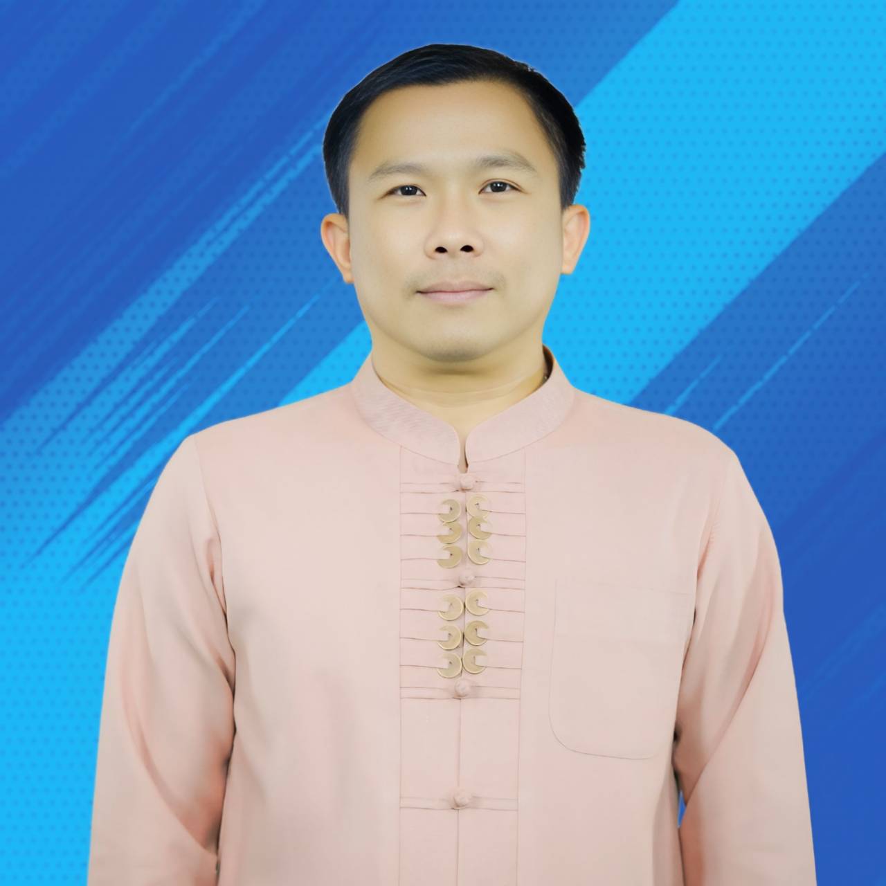 นายสมชาย ประจงแสงศรี